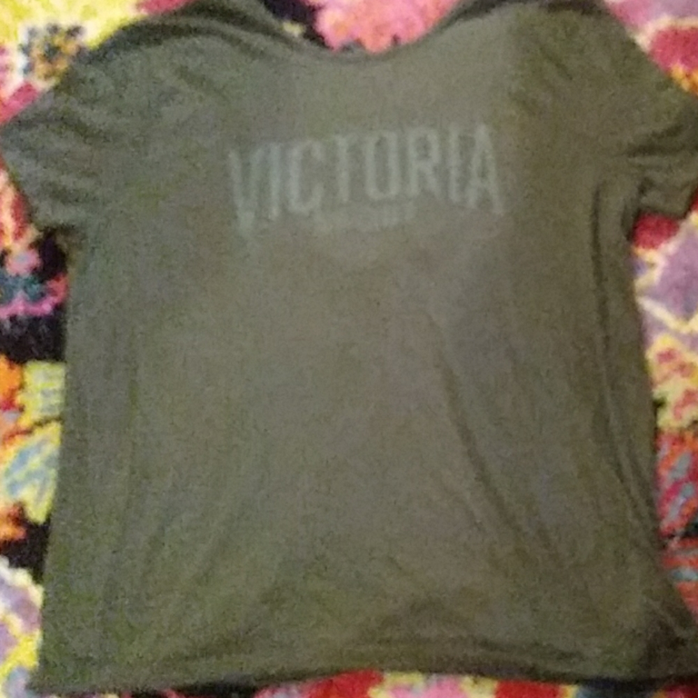 NWOT VS sport tee